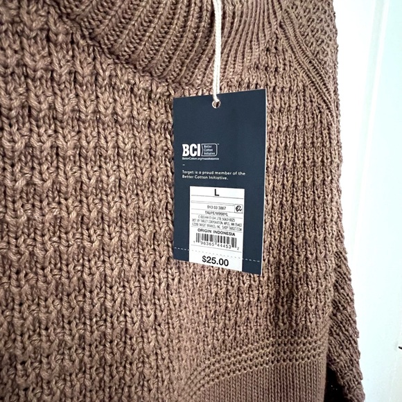 ⭐️Universal Thread (Target) Sweater ⭐️ - Picture 3 of 4